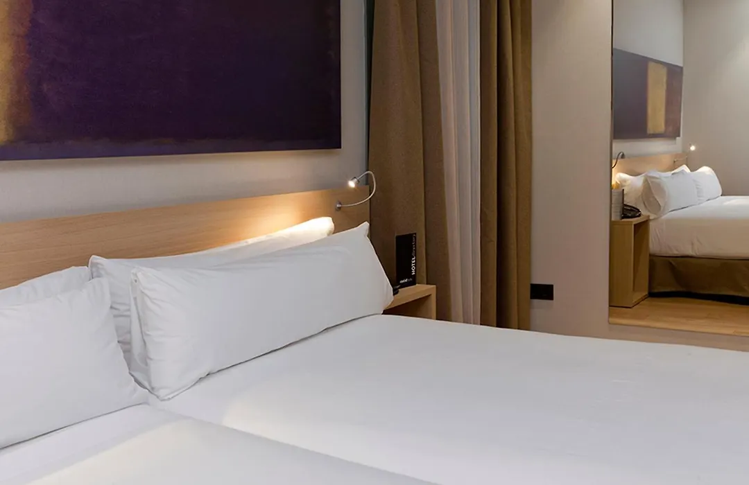 Hotel Àmbit Barcelona-1